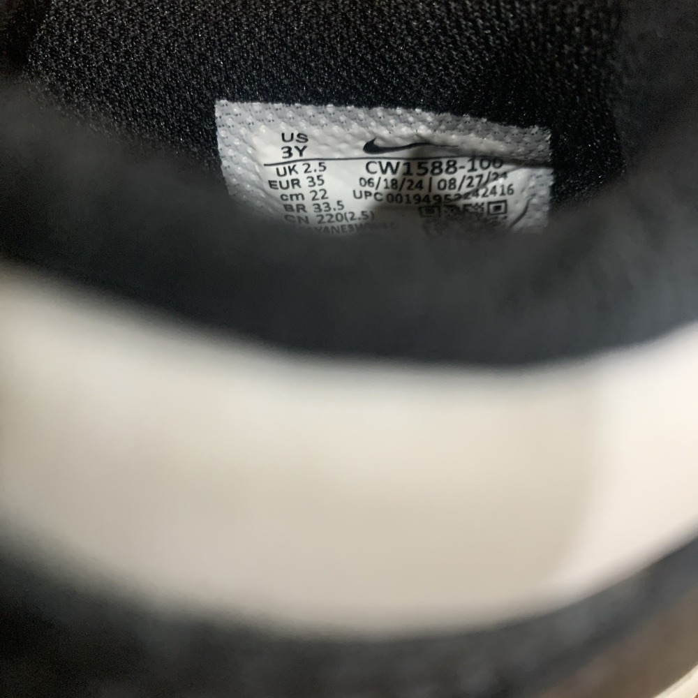 Nike Boys Dunk Low Sneakers Leather Panda Edition Size 3 Youth Boys Black White - Picture 8 of 10